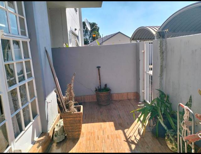 2 BEDROOM APARTMENT FOR SALE IN BRAKPAN NORTH